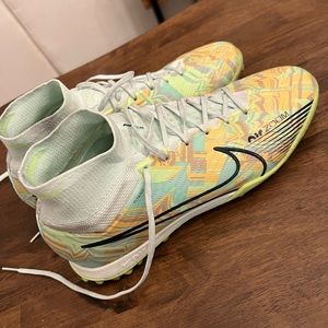 Men’s size 10 Nike Air Superfly Elite 9 Indoor Soccer Shoes